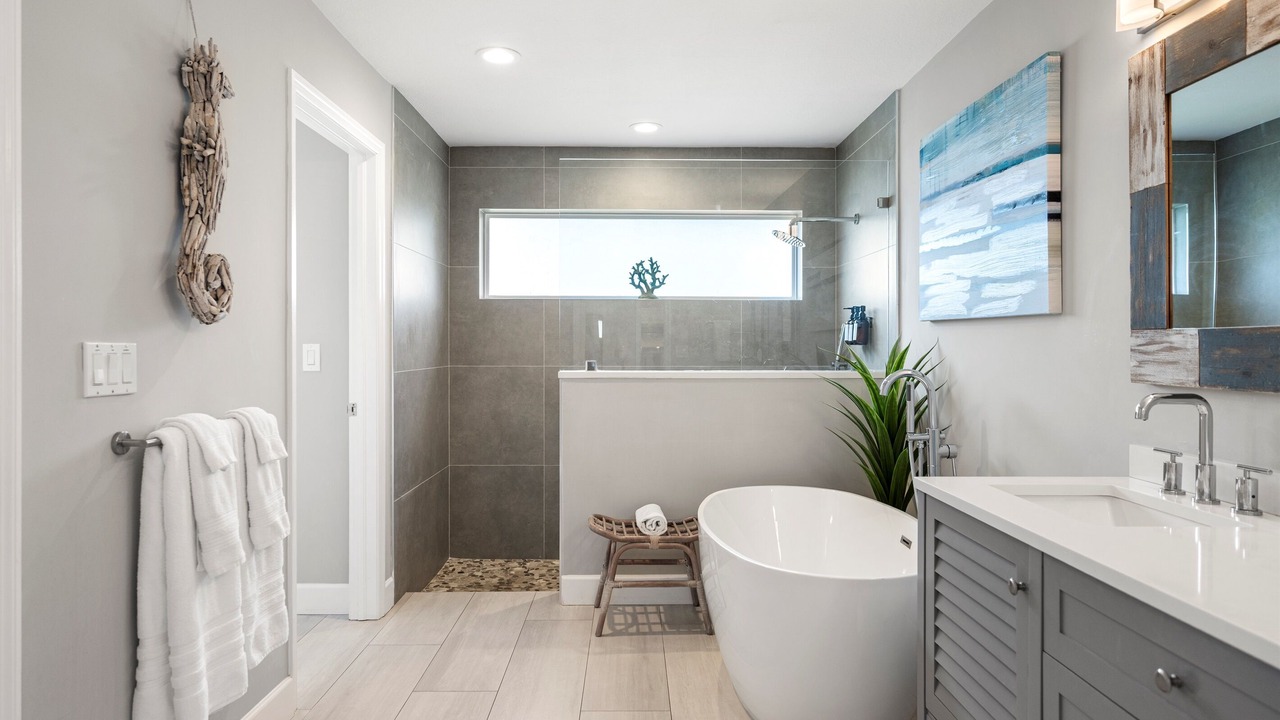 Photo of Bathroom in Central Naples