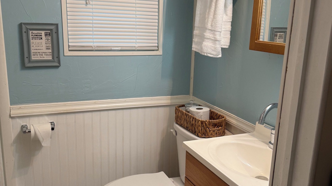 Photo of Bathroom in Pottsboro