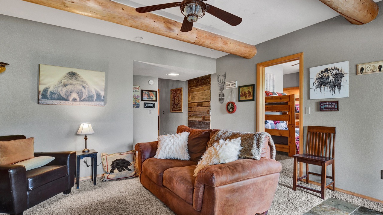 Photo of Livingroom in Woodland Park