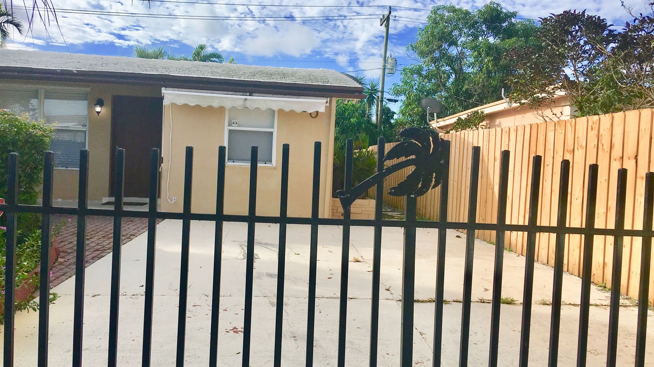 Photo of Outdoor in North Andrews Gardens