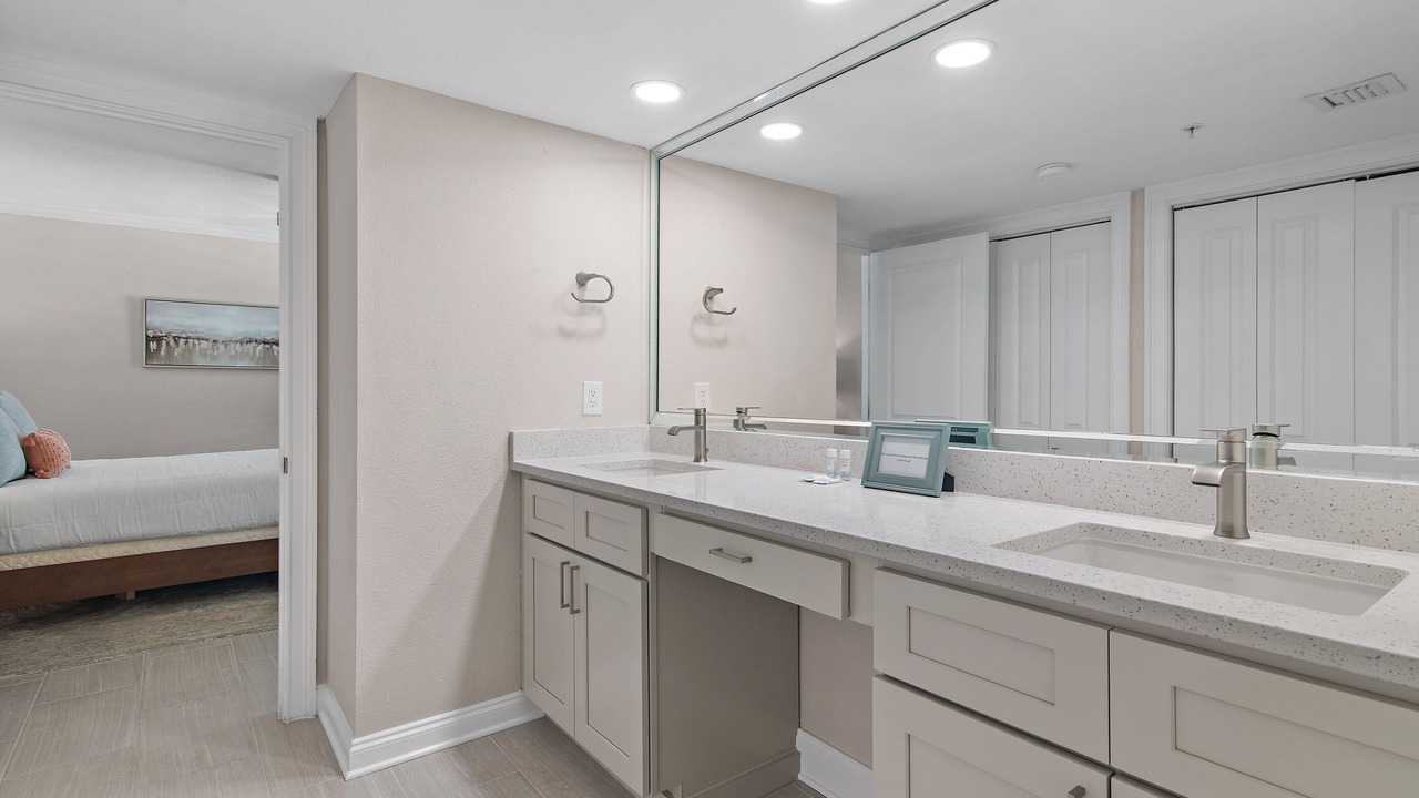 Photo of Bathroom in Holiday Isle