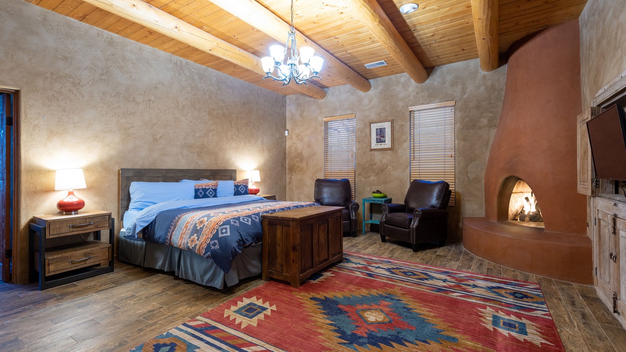 Photo of Bedroom in Alamedan Valley