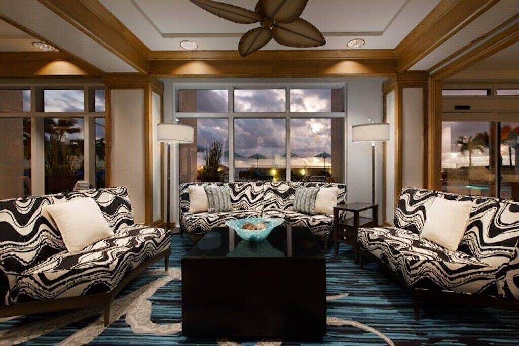 Photo of Livingroom in Central Beach