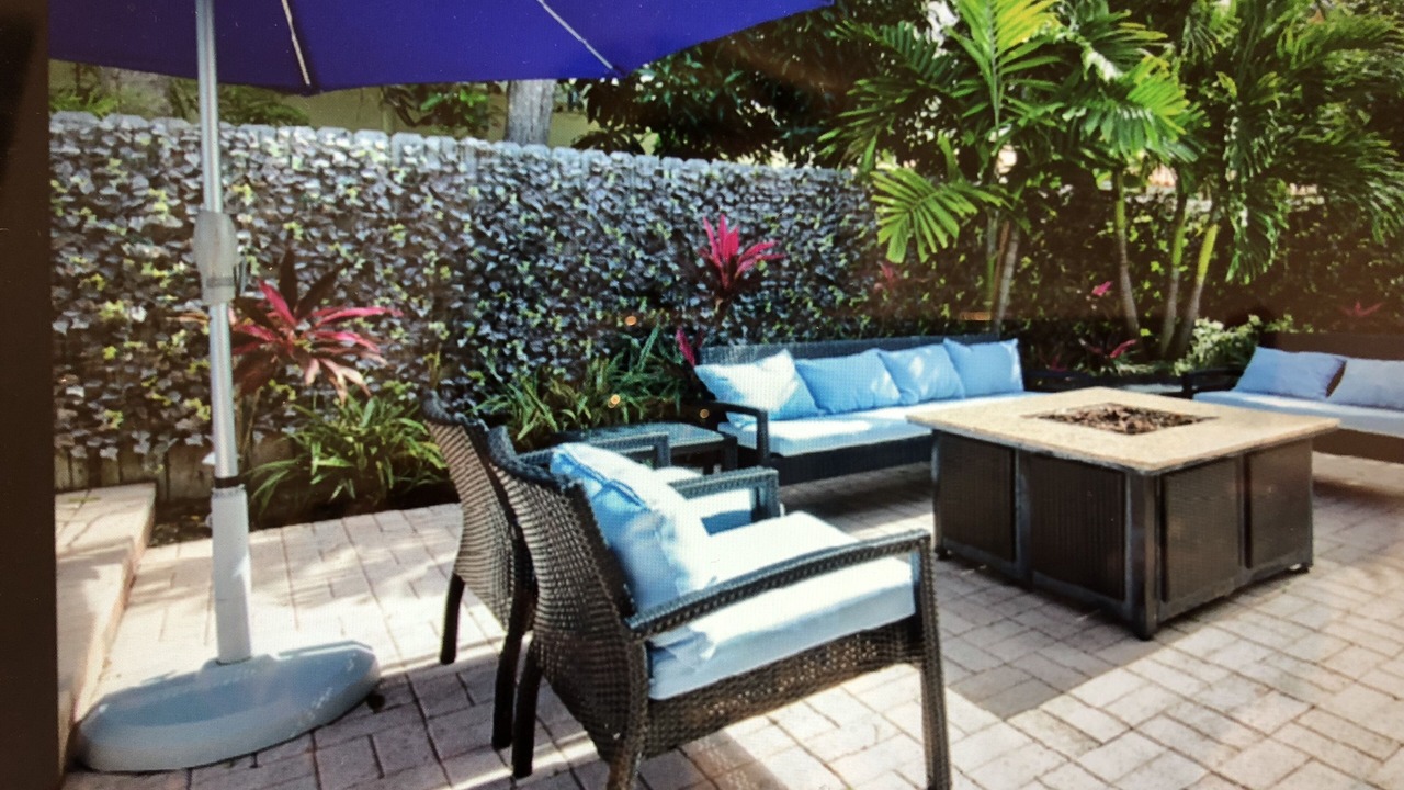 Photo of Patio Balcony in Dolphin Isles