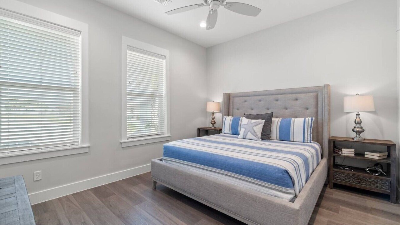 Photo of Bedroom in Silver Sands Beach