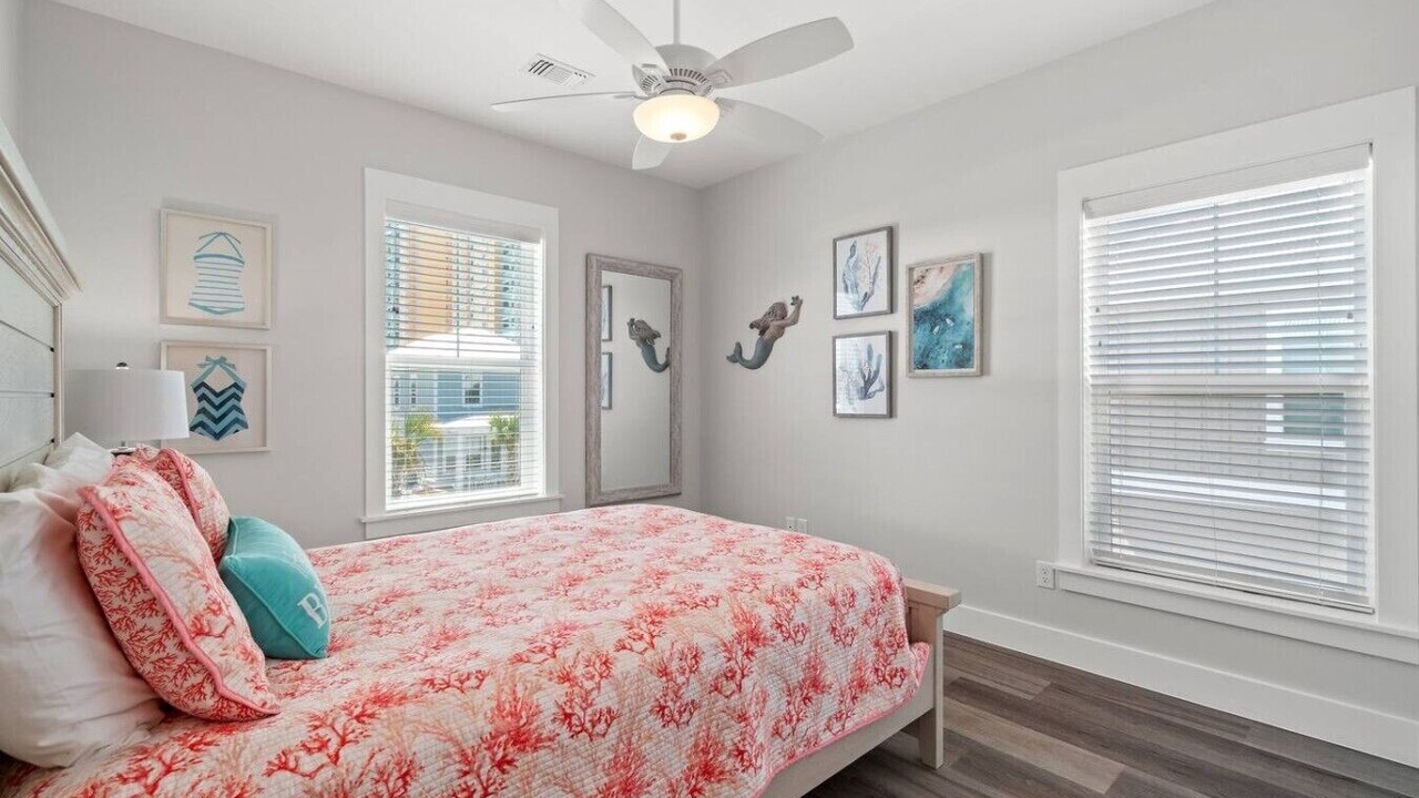 Photo of Bedroom in Silver Sands Beach