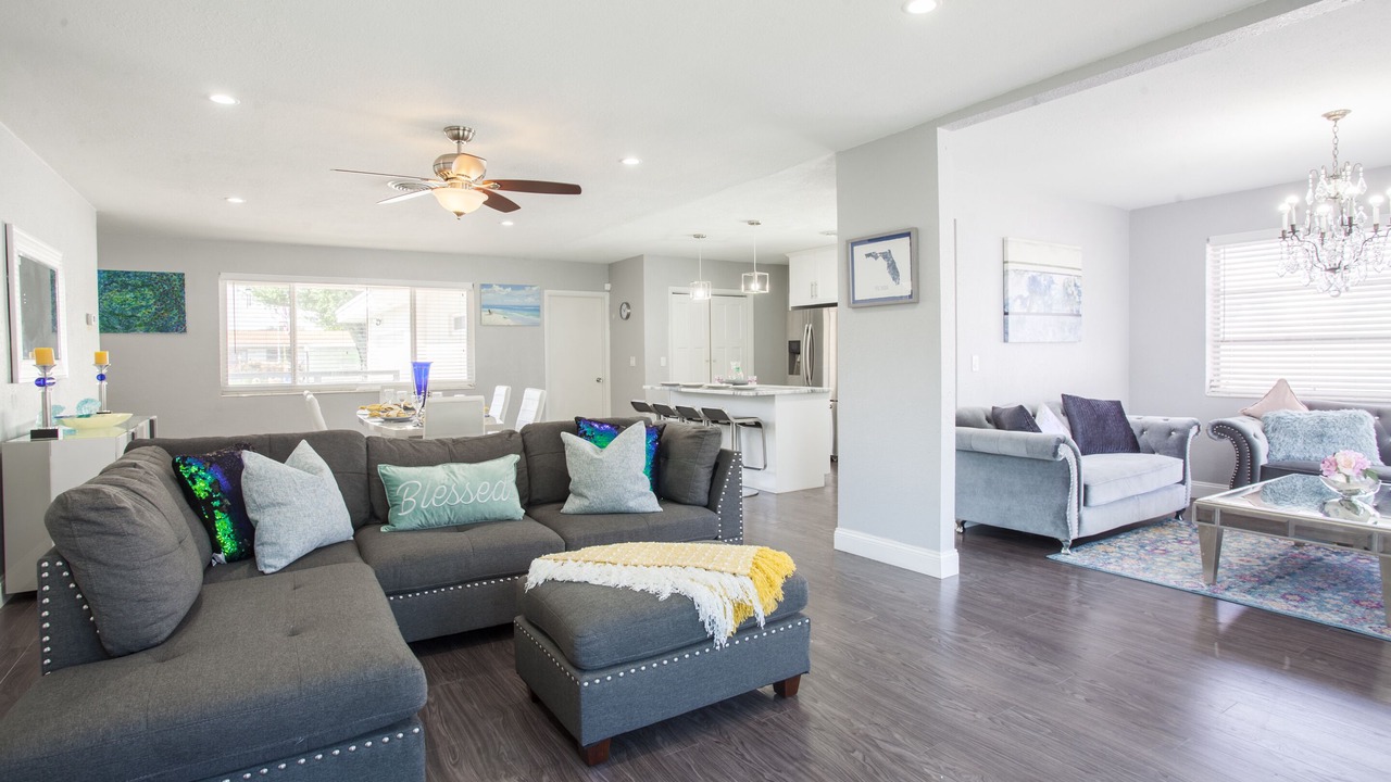 Photo of Livingroom in Hollywood Hills