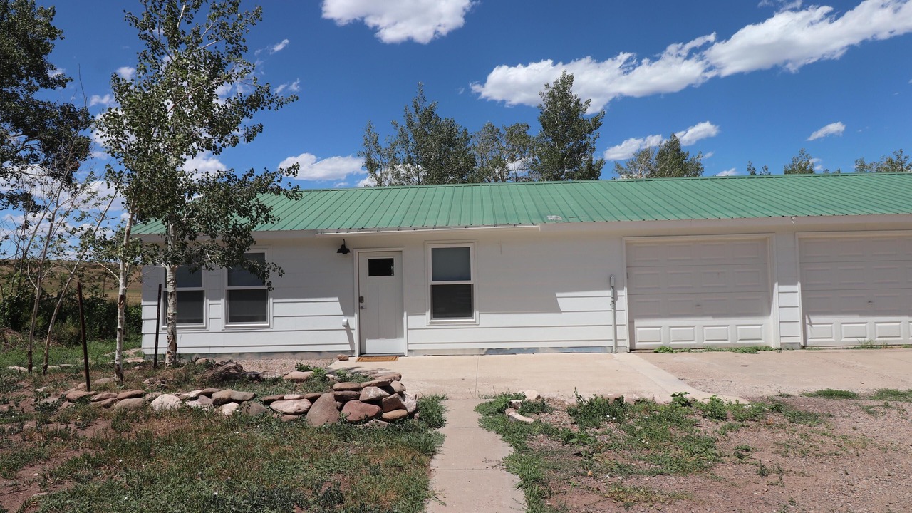 Photo of Outdoor in Hillside