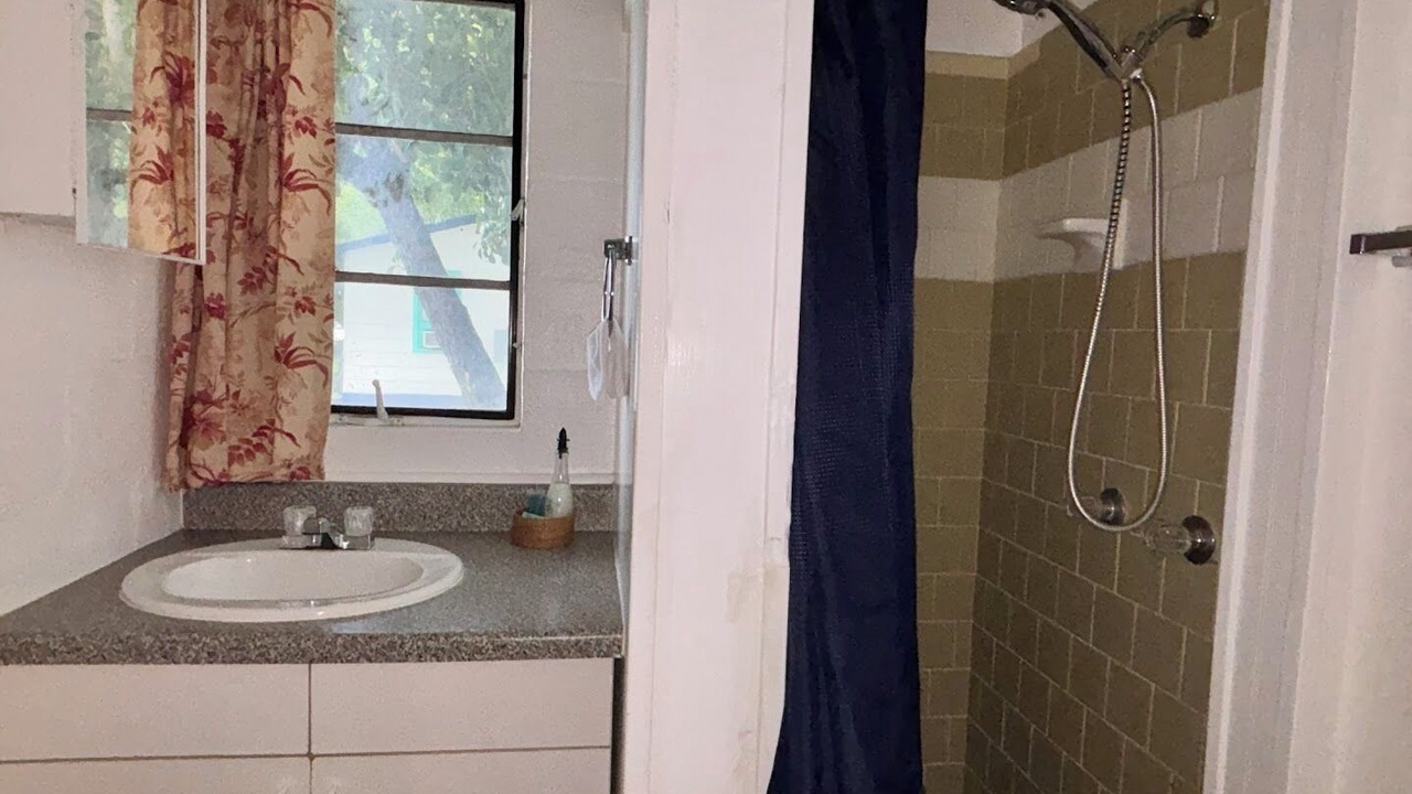 Photo of Bathroom in Kingsland