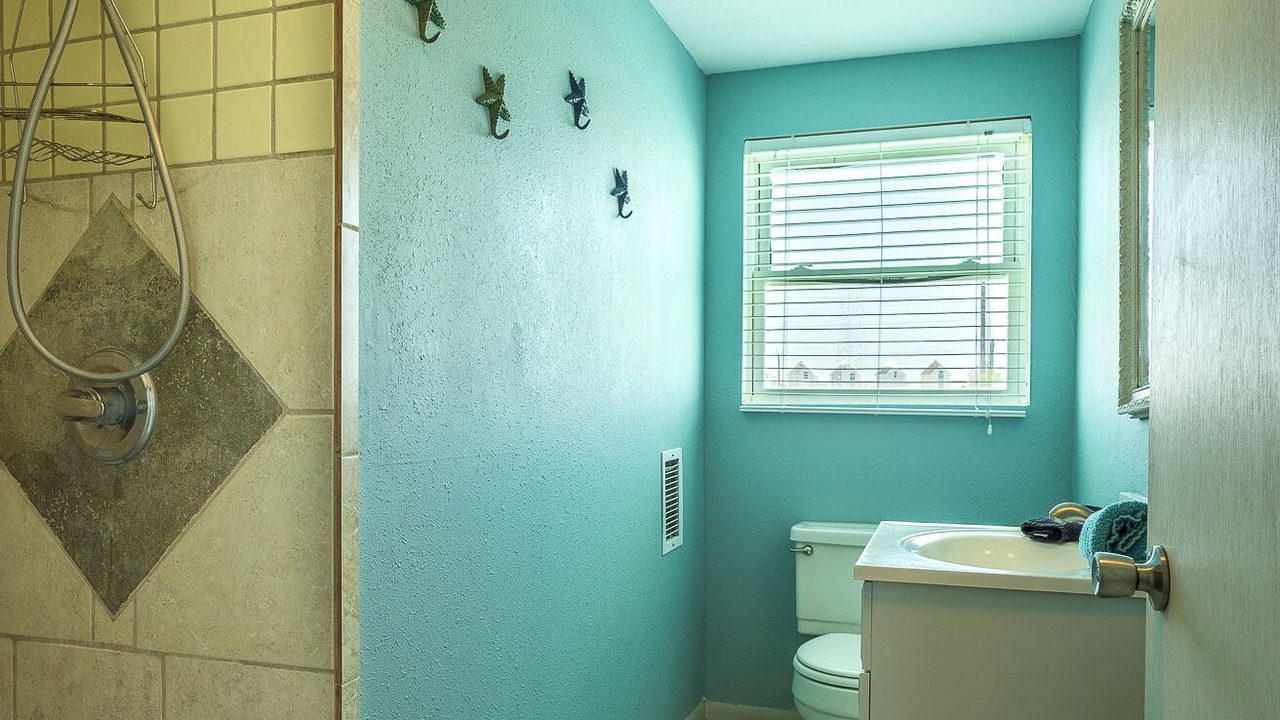 Photo of Bathroom in East End