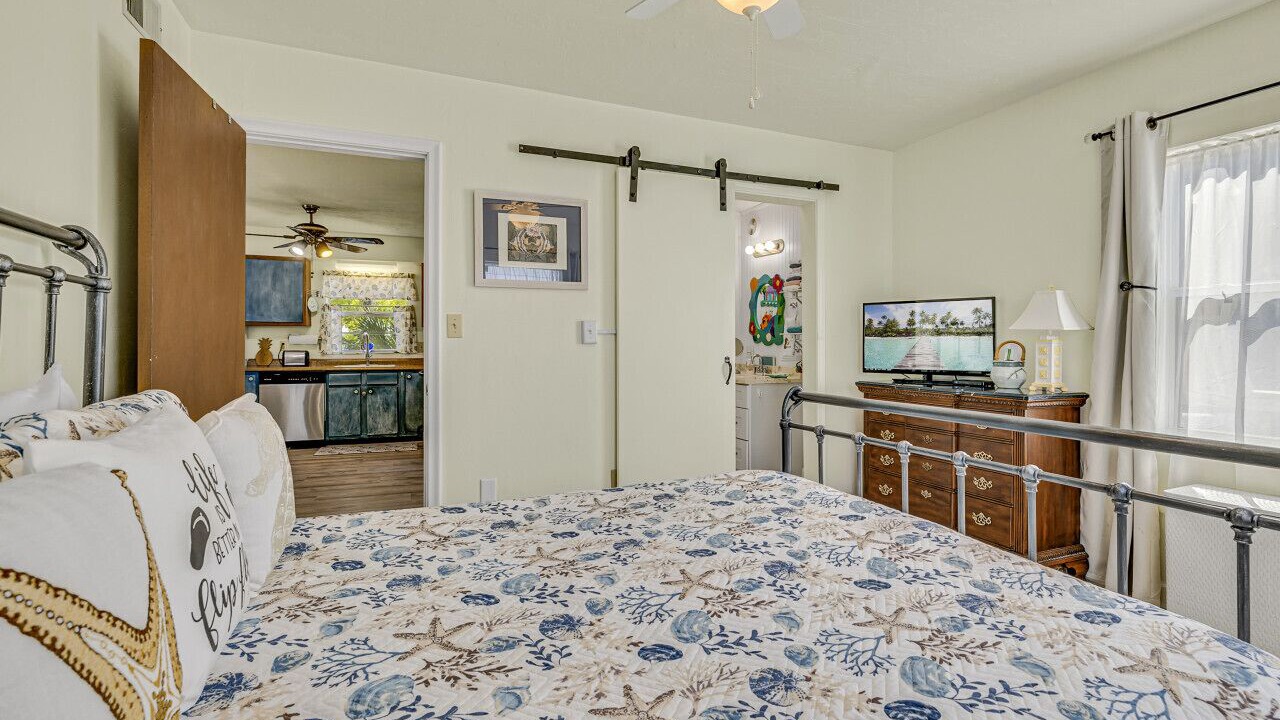 Photo of Bedroom in Cedar Key