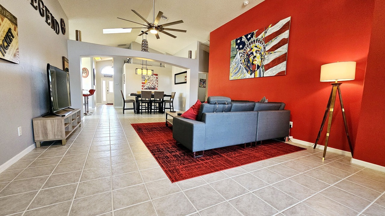 Photo of Livingroom in Windsor Palms