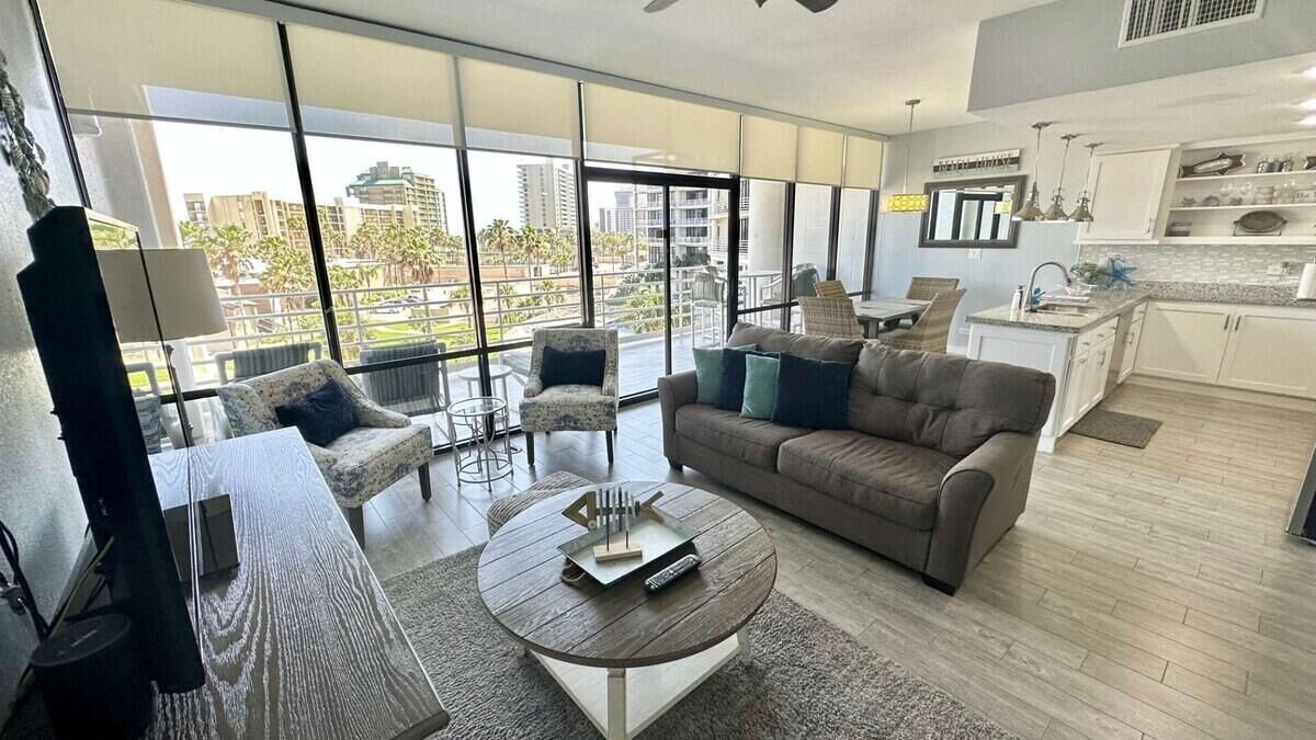 Photo of Livingroom in South Padre Island
