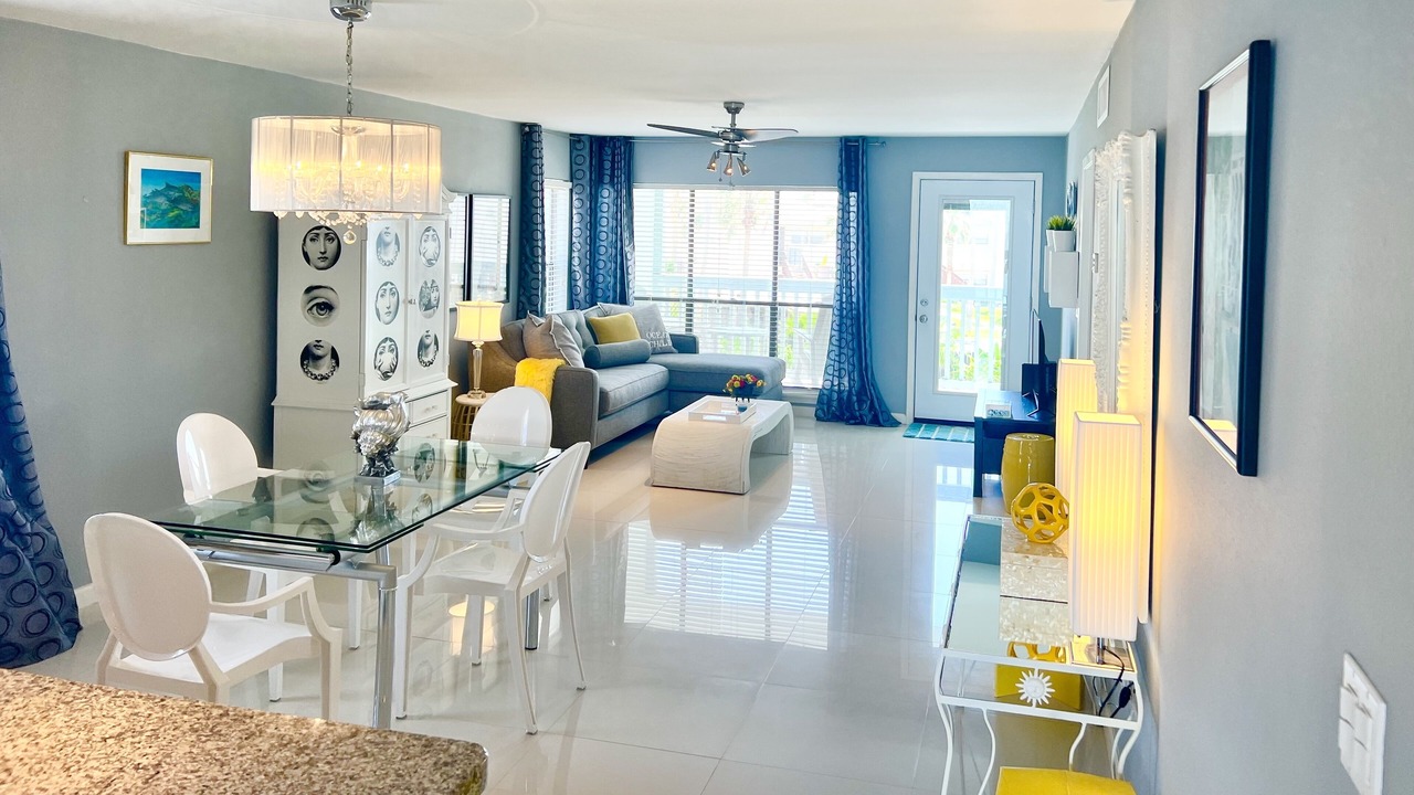 Photo of Livingroom in South Padre Island