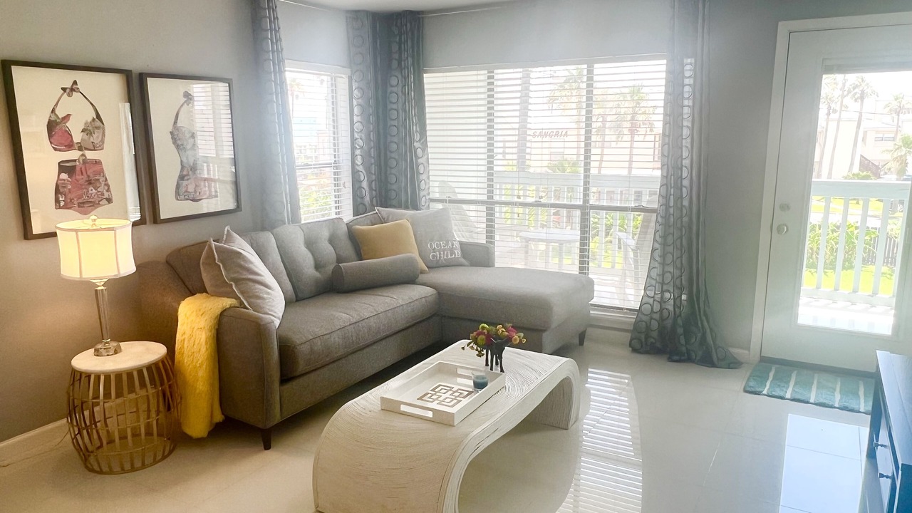 Photo of Livingroom in South Padre Island