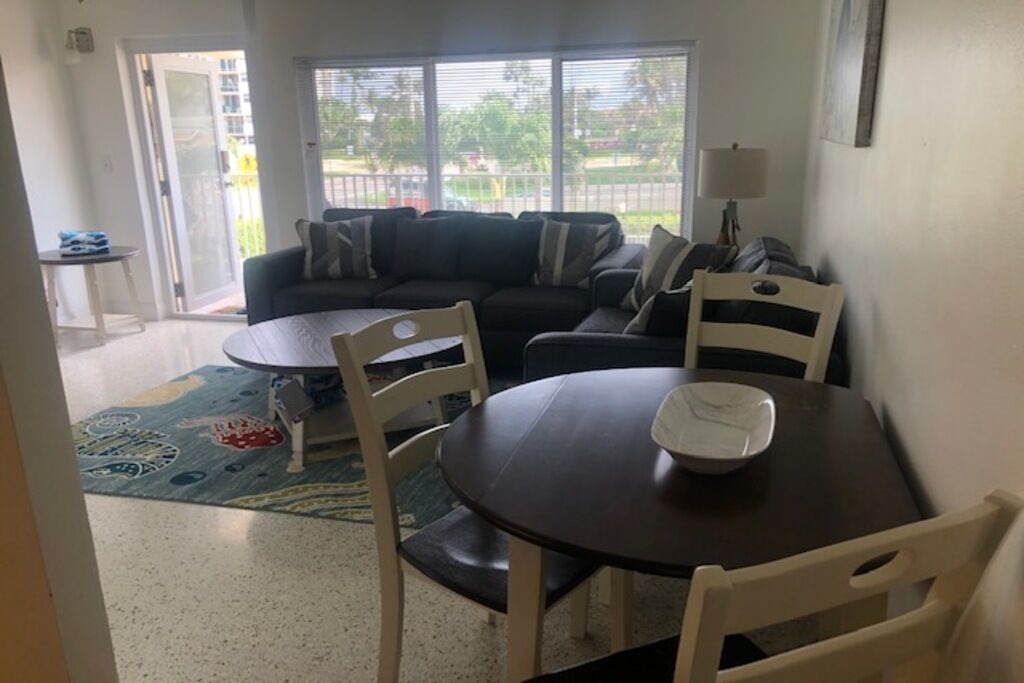 Photo of Livingroom in Deerfield Beach