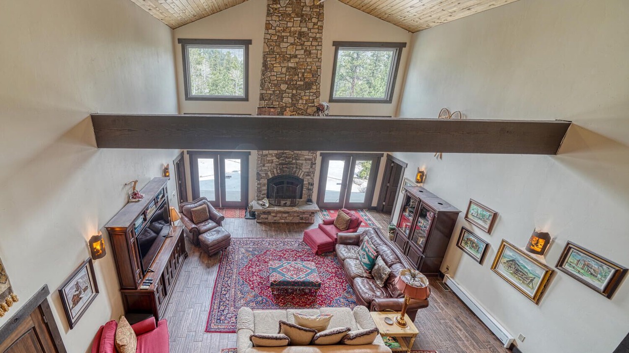 Photo of Livingroom in Whitepine
