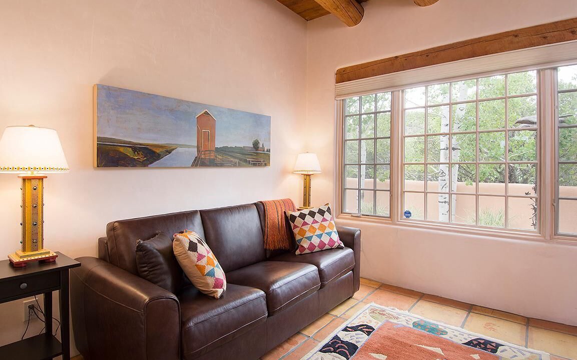 Photo of Livingroom in Historic Eastside