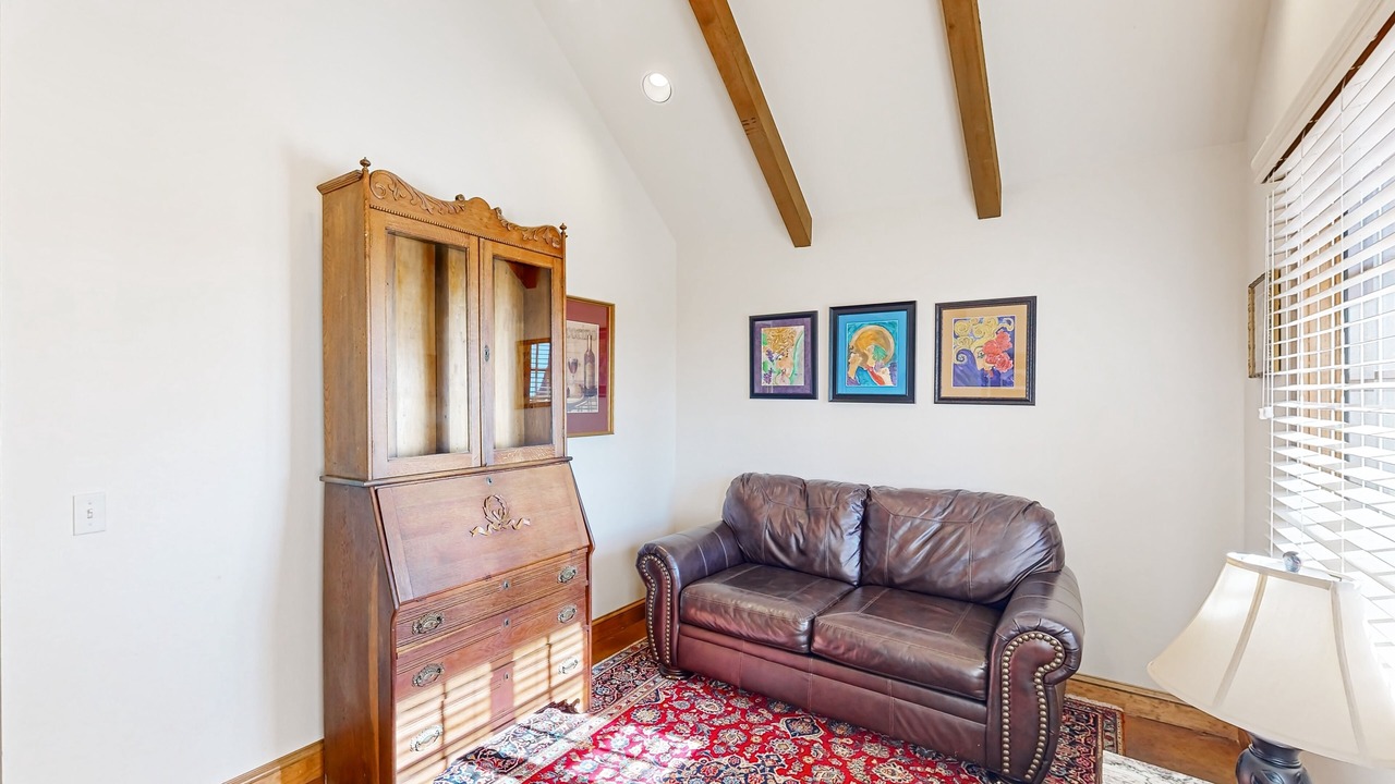 Photo of Livingroom in Fredericksburg
