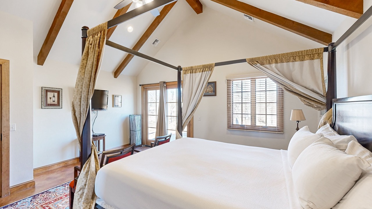 Photo of Bedroom in Fredericksburg