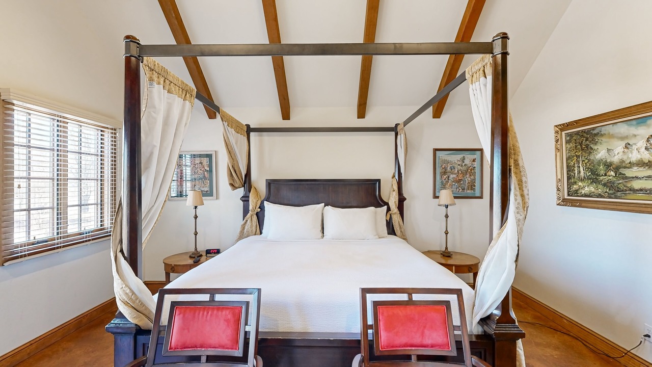 Photo of Bedroom in Fredericksburg