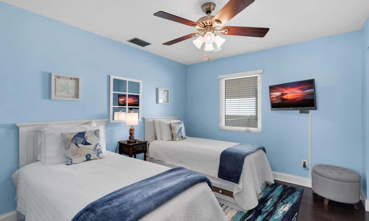 Photo of Bedroom in Key Colony Beach