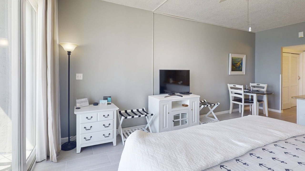 Photo of Bedroom in Treasure Island
