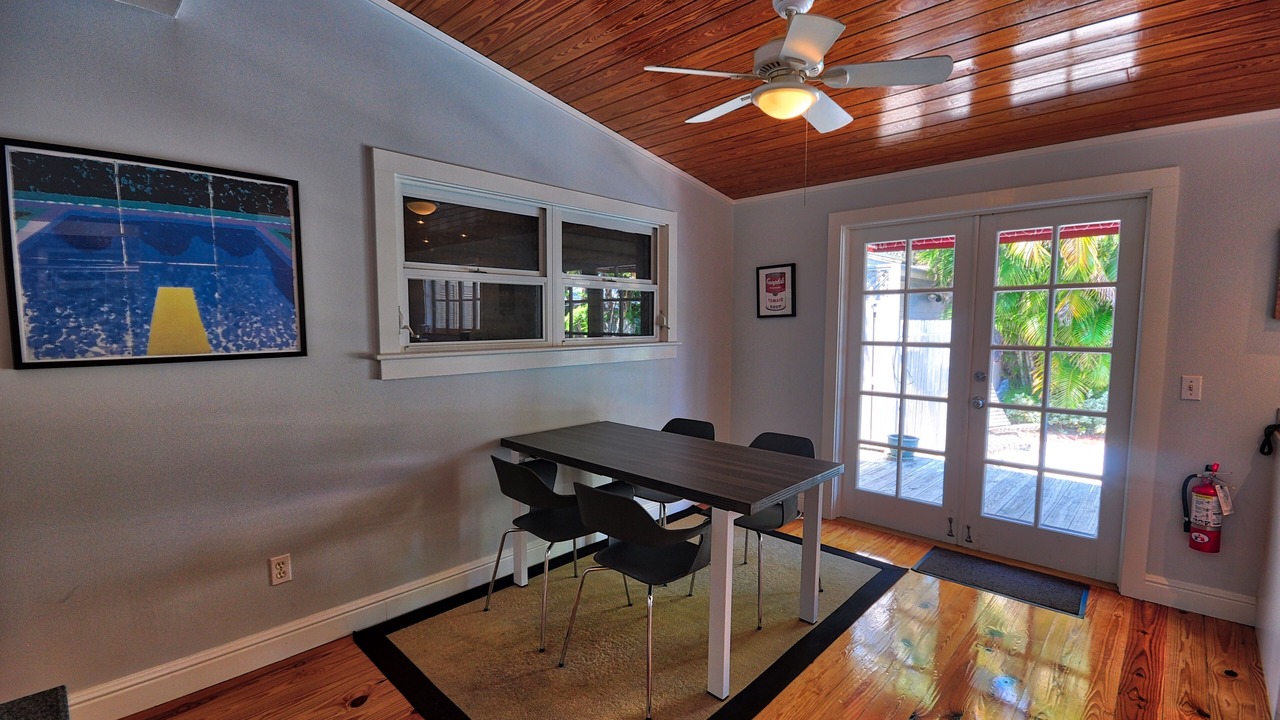 Photo of Bedroom in Uptown - Upper Duval