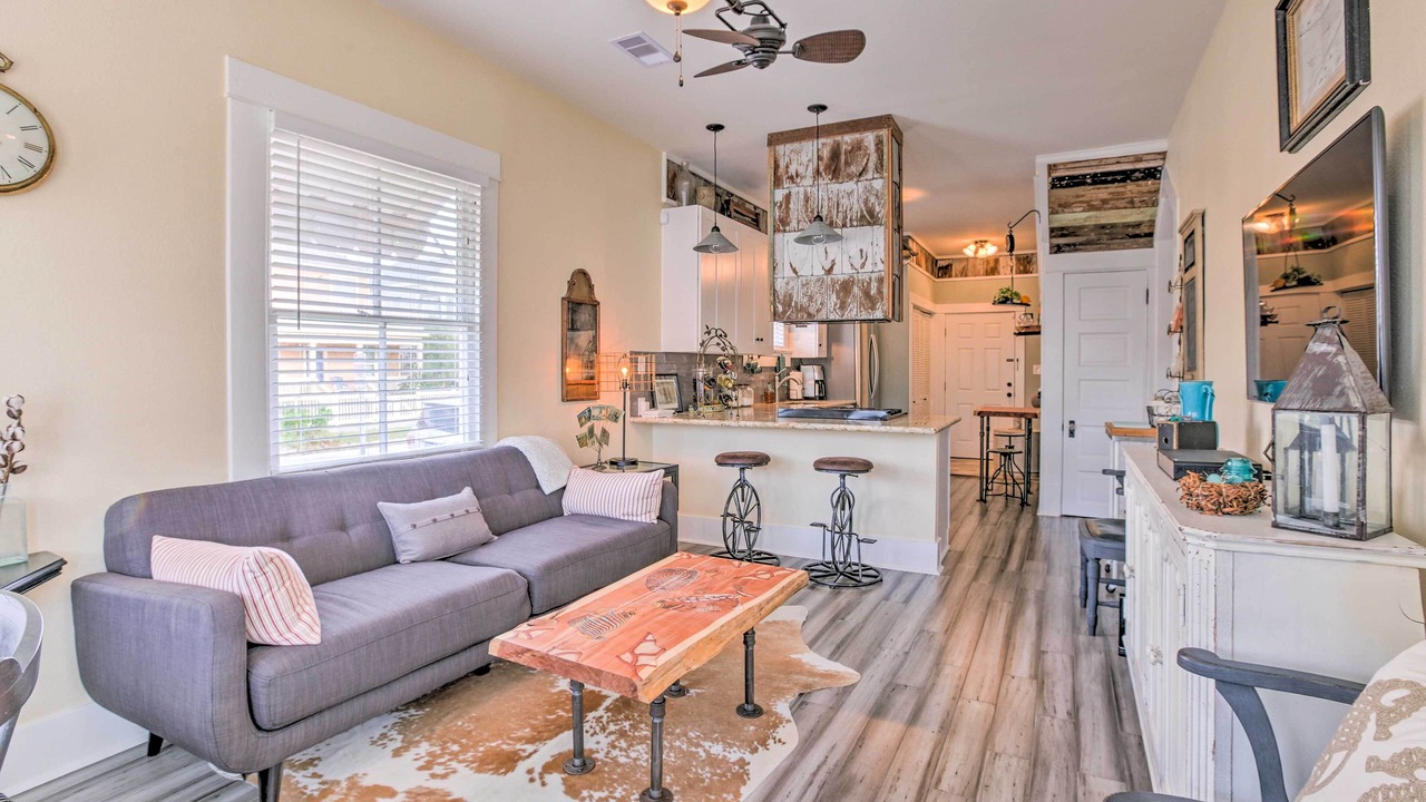 Photo of Livingroom in Galveston