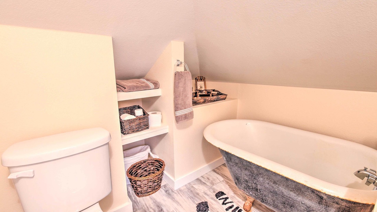 Photo of Bathroom in Galveston