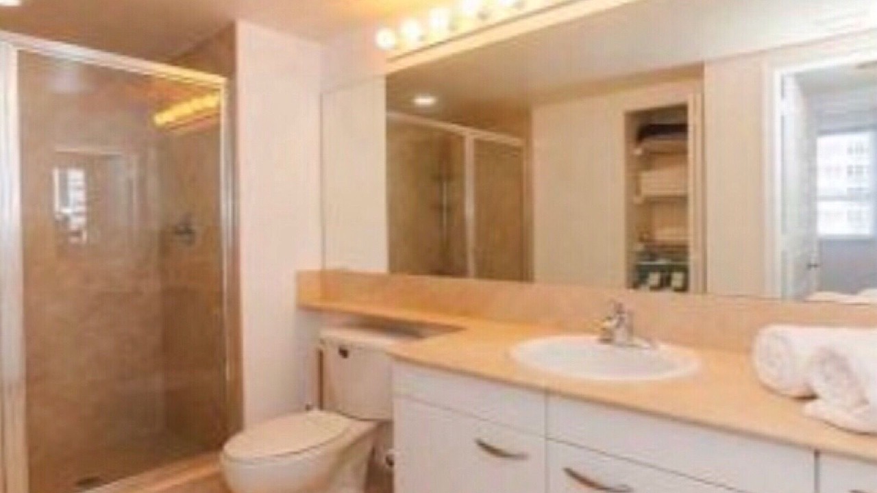 Photo of Bathroom in Hallandale Beach