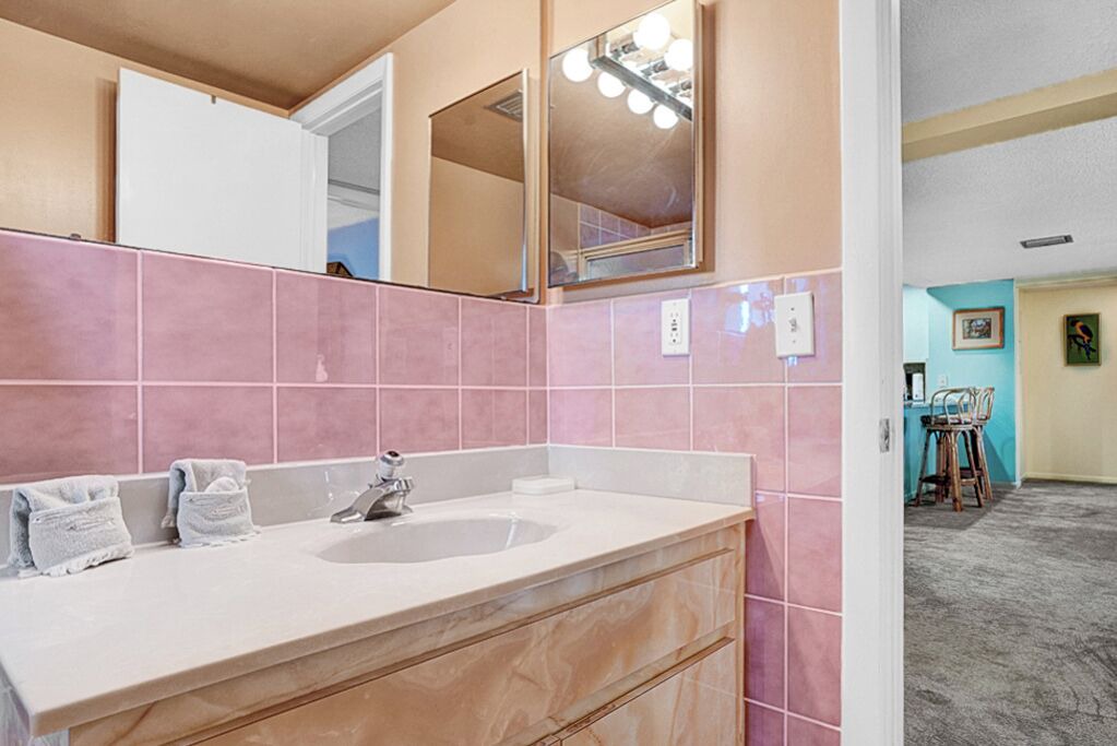Photo of Bathroom in Marathon