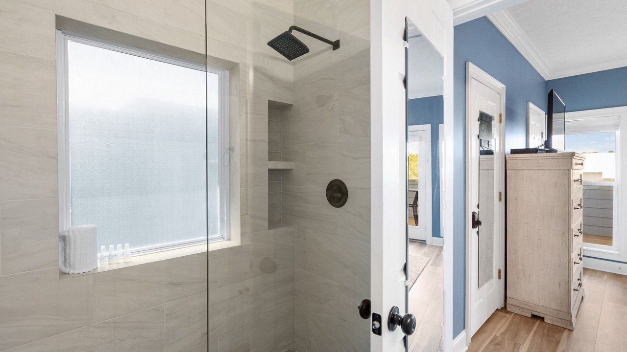 Photo of Bathroom in Dune Allen Beach