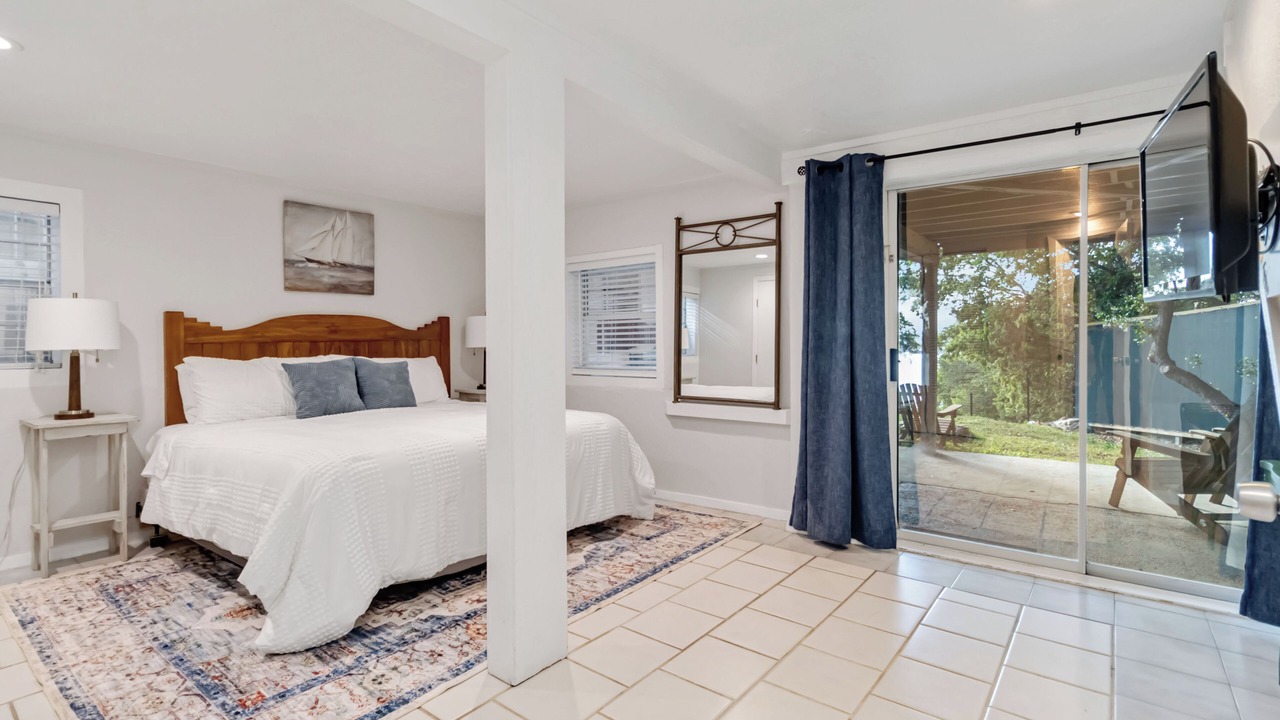 Photo of Bedroom in Canyon Lake