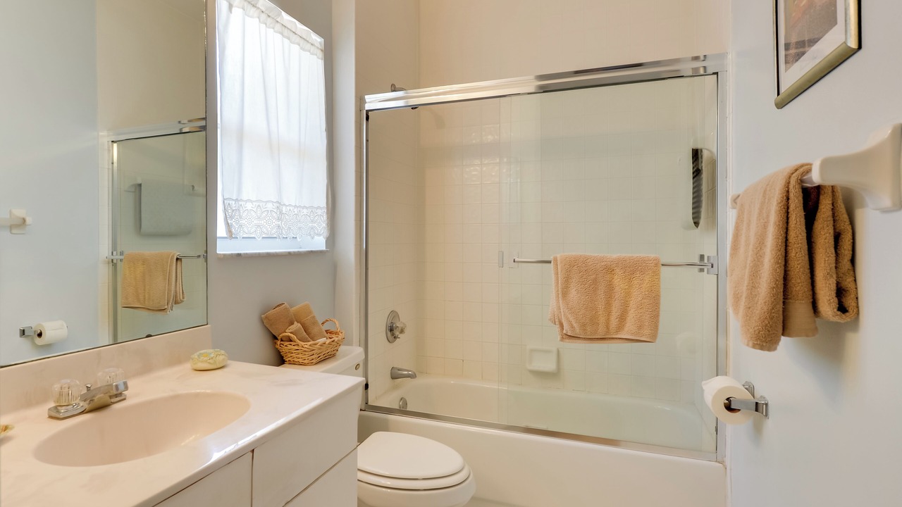 Photo of Bathroom in Lauderdale-by-the-Sea