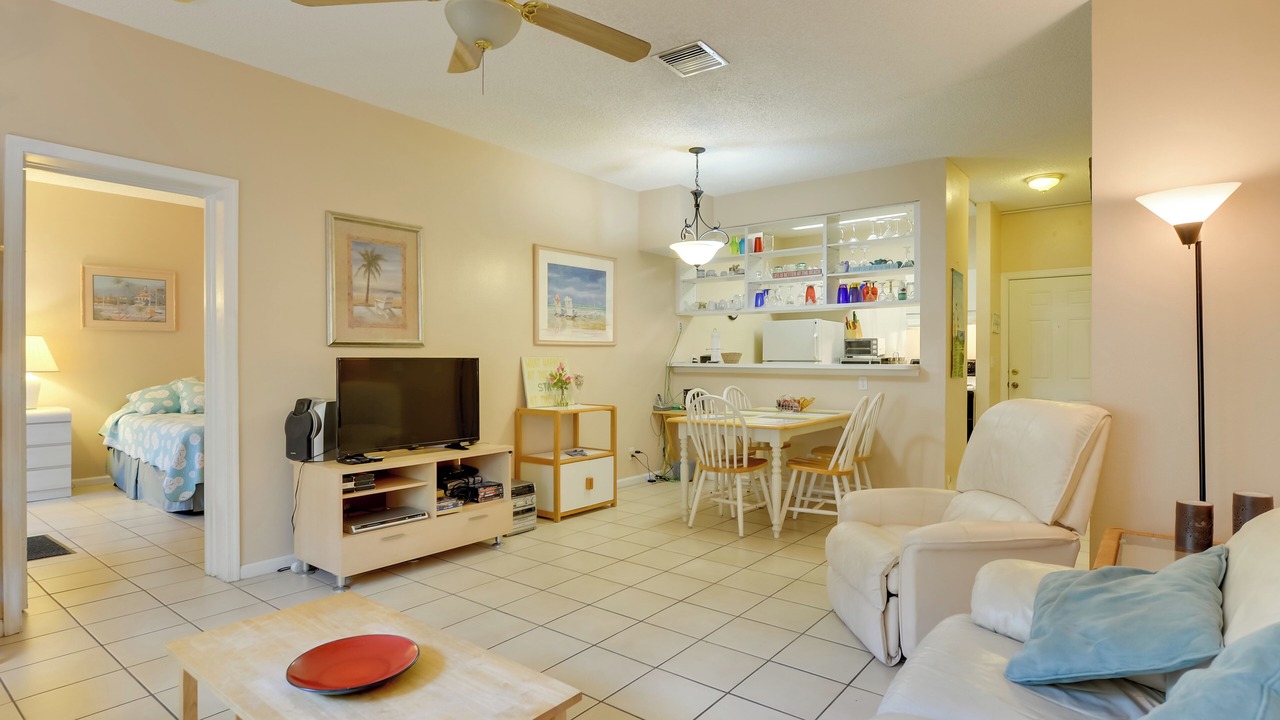 Photo of Bedroom in Lauderdale-by-the-Sea