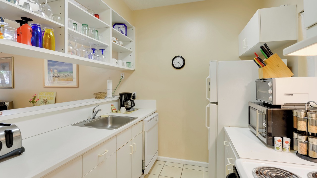 Photo of Kitchen in Lauderdale-by-the-Sea