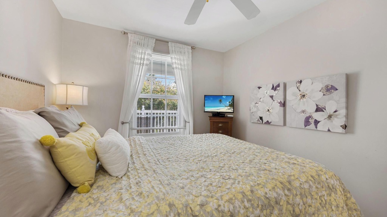 Photo of Bedroom in Truman Annex
