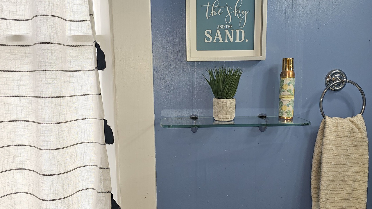 Photo of Bathroom in Galveston