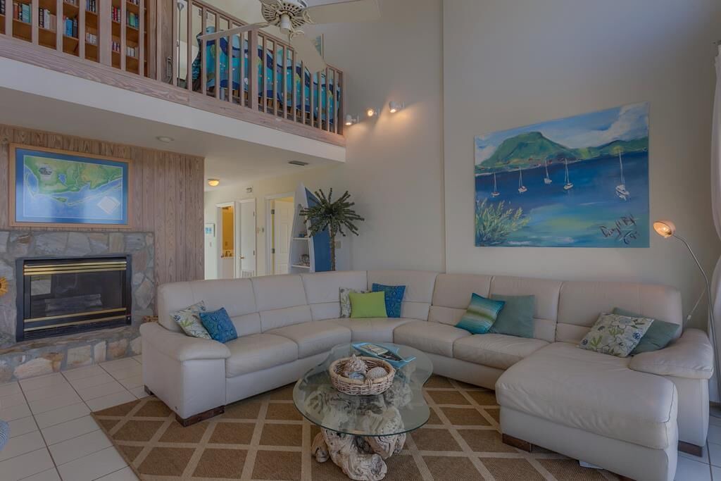 Photo of Livingroom in Port St. Joe