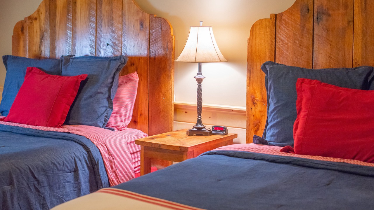 Photo of Bedroom in Garfield