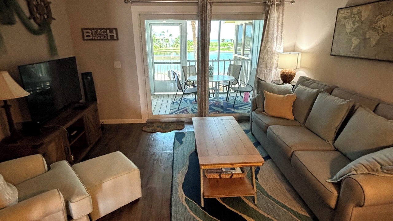 Photo of Livingroom in Placida