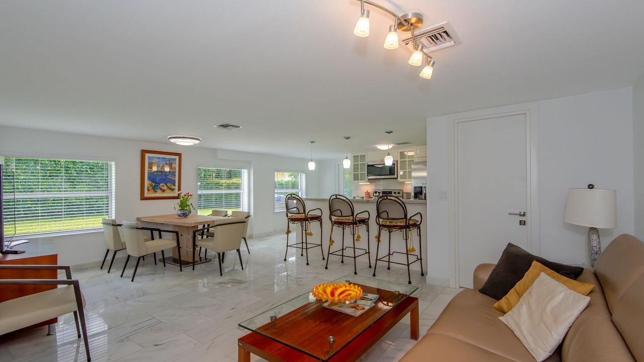 Photo of Livingroom in East Fort Lauderdale