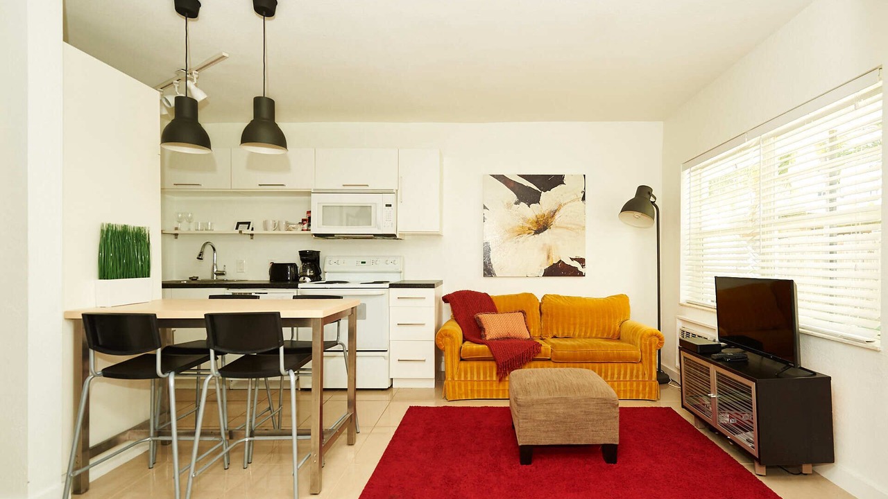 Photo of Livingroom in Lauderdale Beach