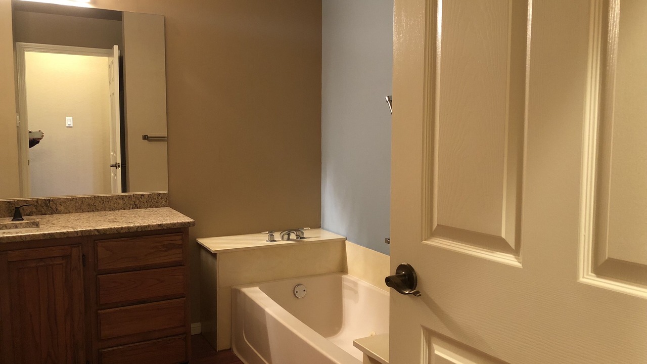 Photo of Bathroom in Highland Lake Estates