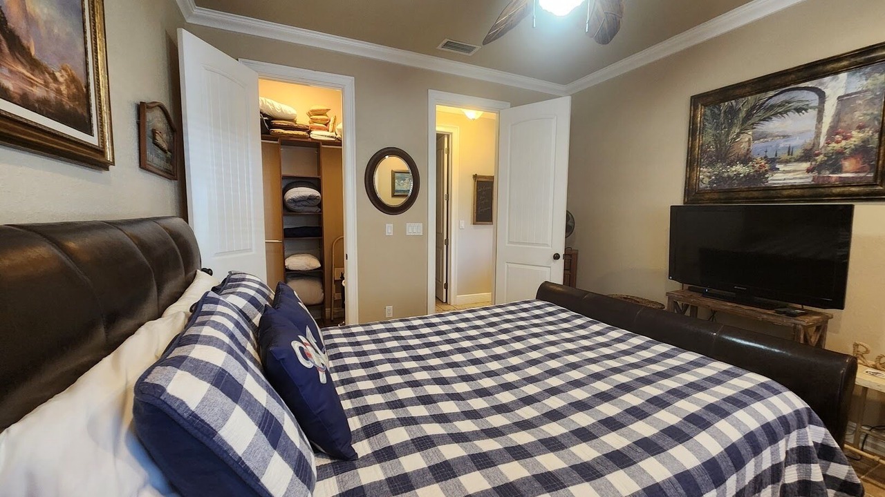 Photo of Bedroom in Candler