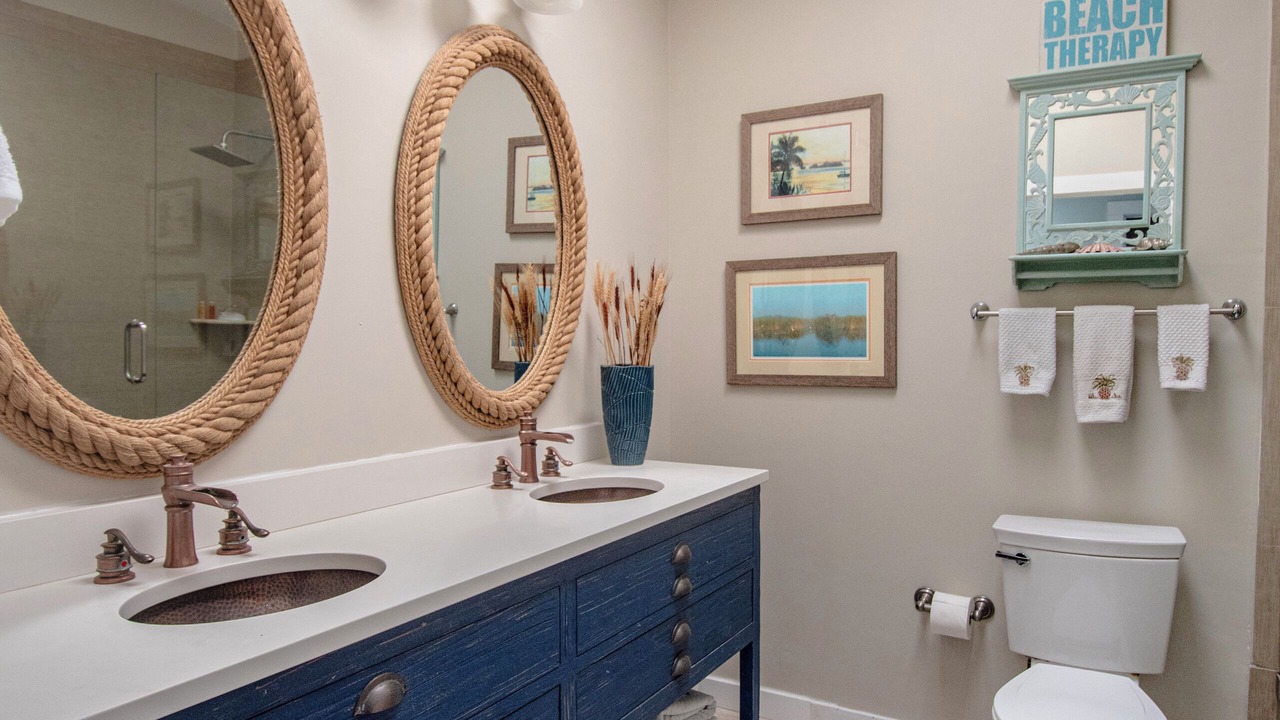 Photo of Bathroom in Marathon