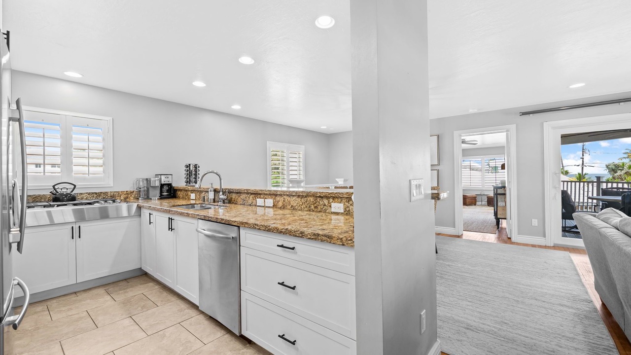 Photo of Kitchen in Lauderdale Beach
