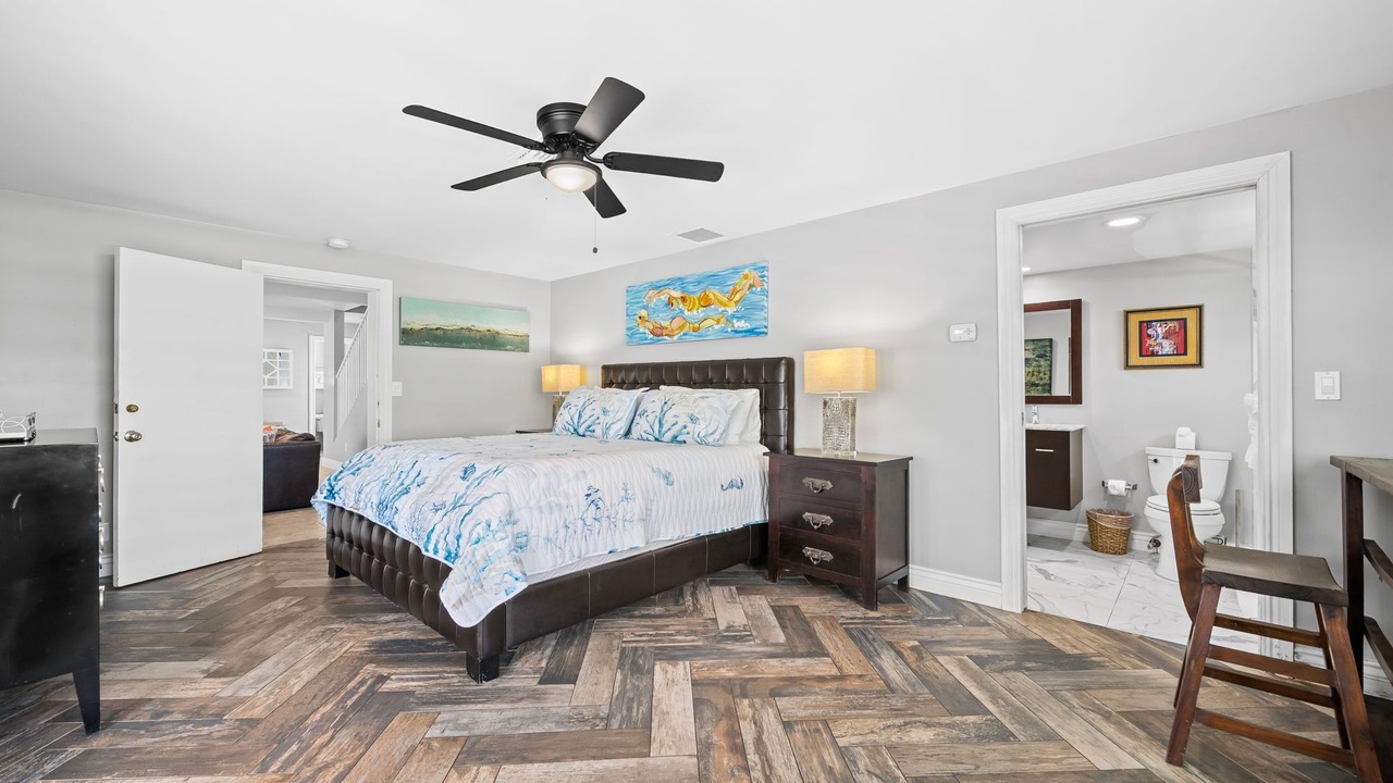 Photo of Bedroom in Lauderdale Beach