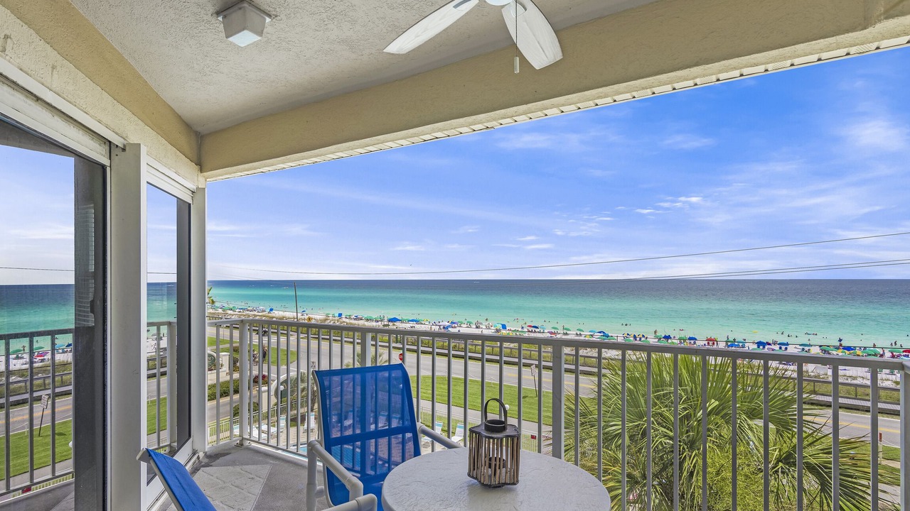 Photo of Patio Balcony in Avalon Beach Estates